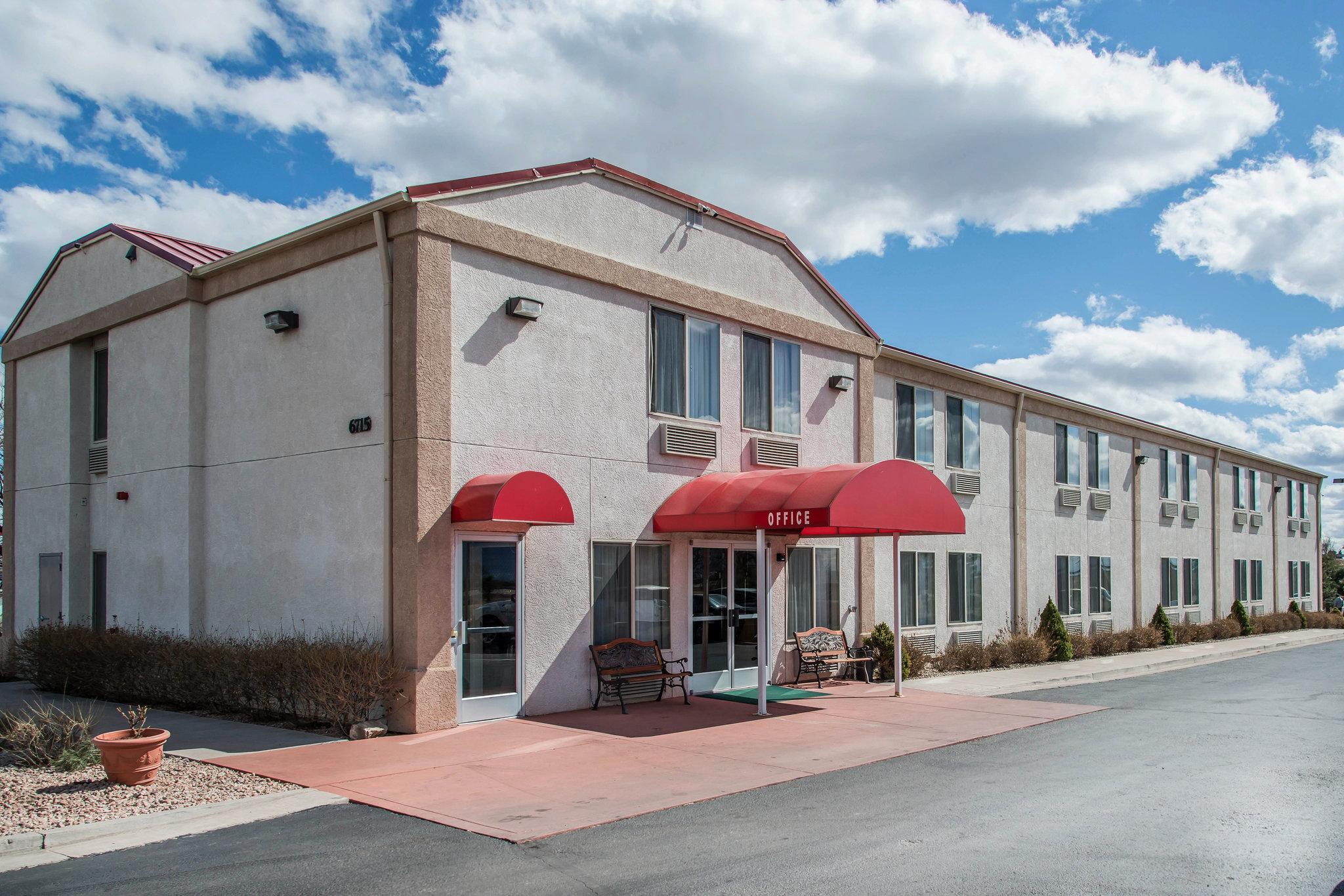Econo Lodge Airport/Colorado Springs Exterior photo
